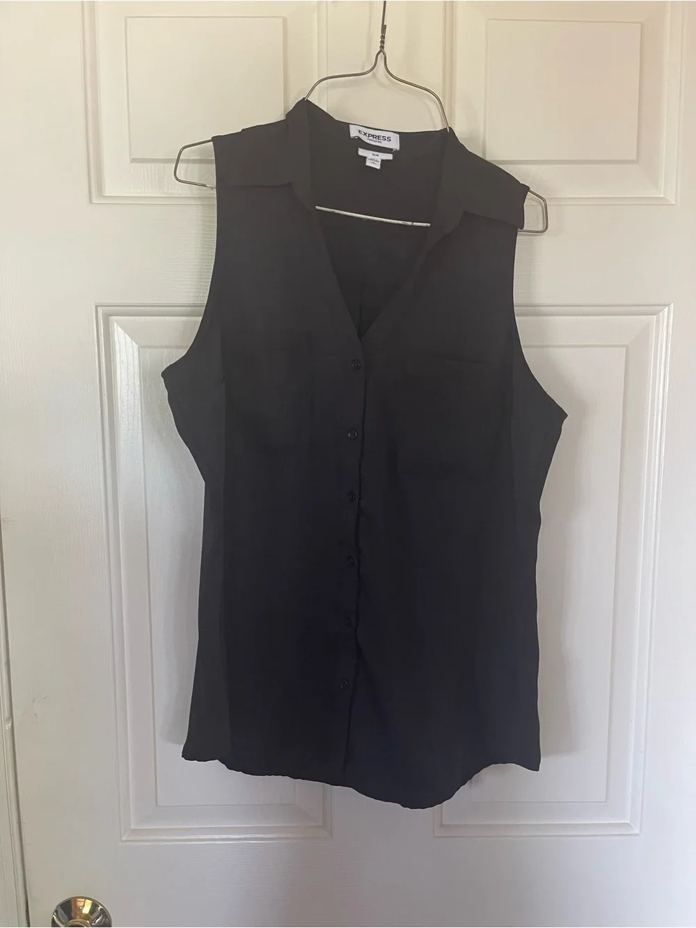 Express Sleeveless Black Button-Down Collared Blouse